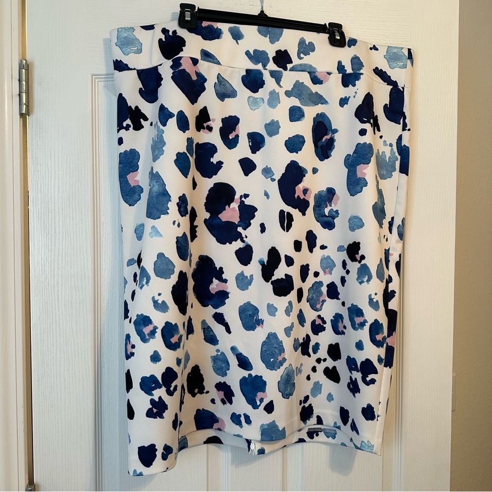 Eloquii Blue and Pink Patterned Pencil Skirt